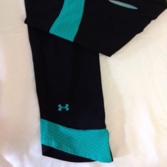 Womens Under Armour Heat Gear Crop Leggings M - Picture 9 of 9